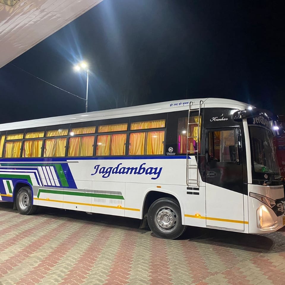 Jagdambay bus night view